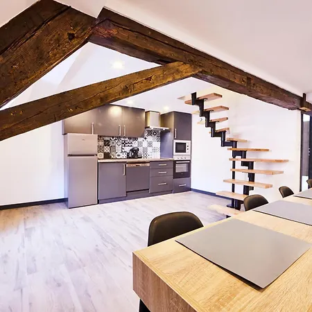 Th 202 4 Pieces En Duplex Au 2eme Etage Pour 7 Personnes 公寓 *